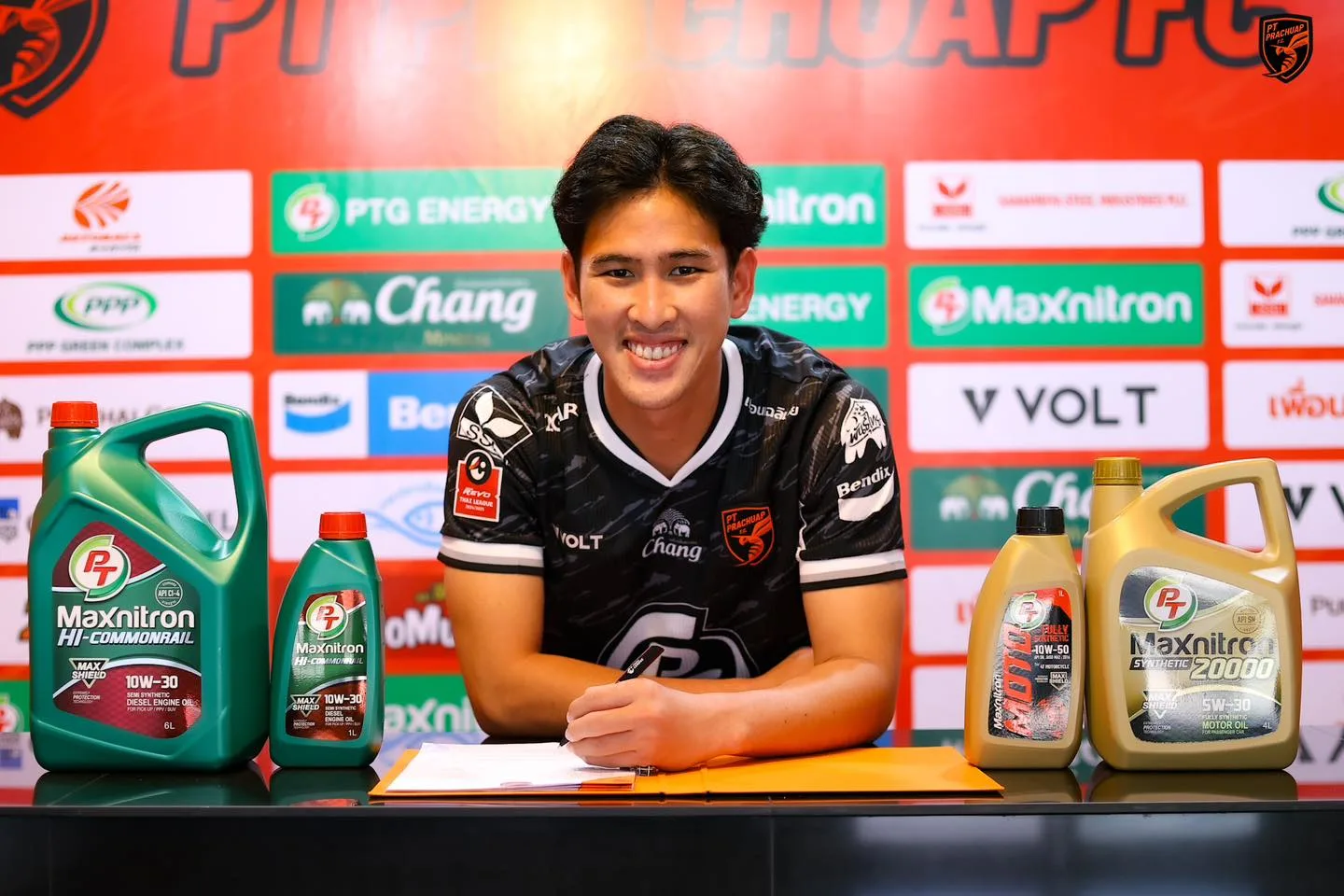 พีที ประจวบ เอฟซี คว้า ‘โสภณวิชญ์’ ร่วมทัพ