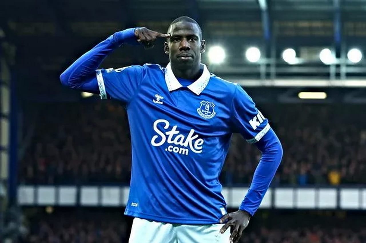 ประวัติ อับดูลาย ดูคูเร่ (Abdoulaye Doucouré)