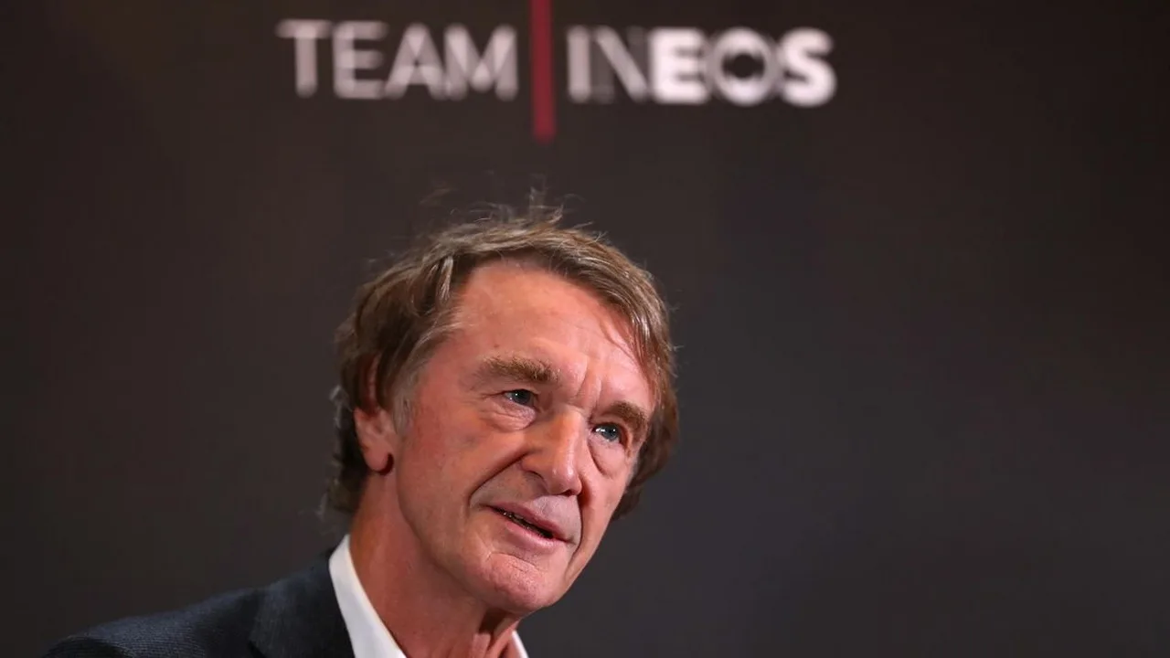 Ineos พิจารณาปลดพนักงานเพิ่มเติมที่แมนเชสเตอร์ ยูไนเต็ด