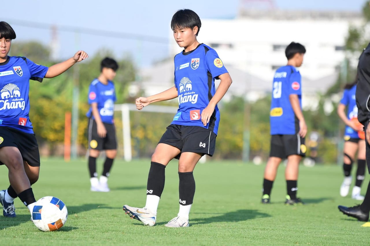 ฟุตบอลหญิงทีมชาติไทย U20 ซ้อมครั้งแรกก่อนลุย Four Nations
