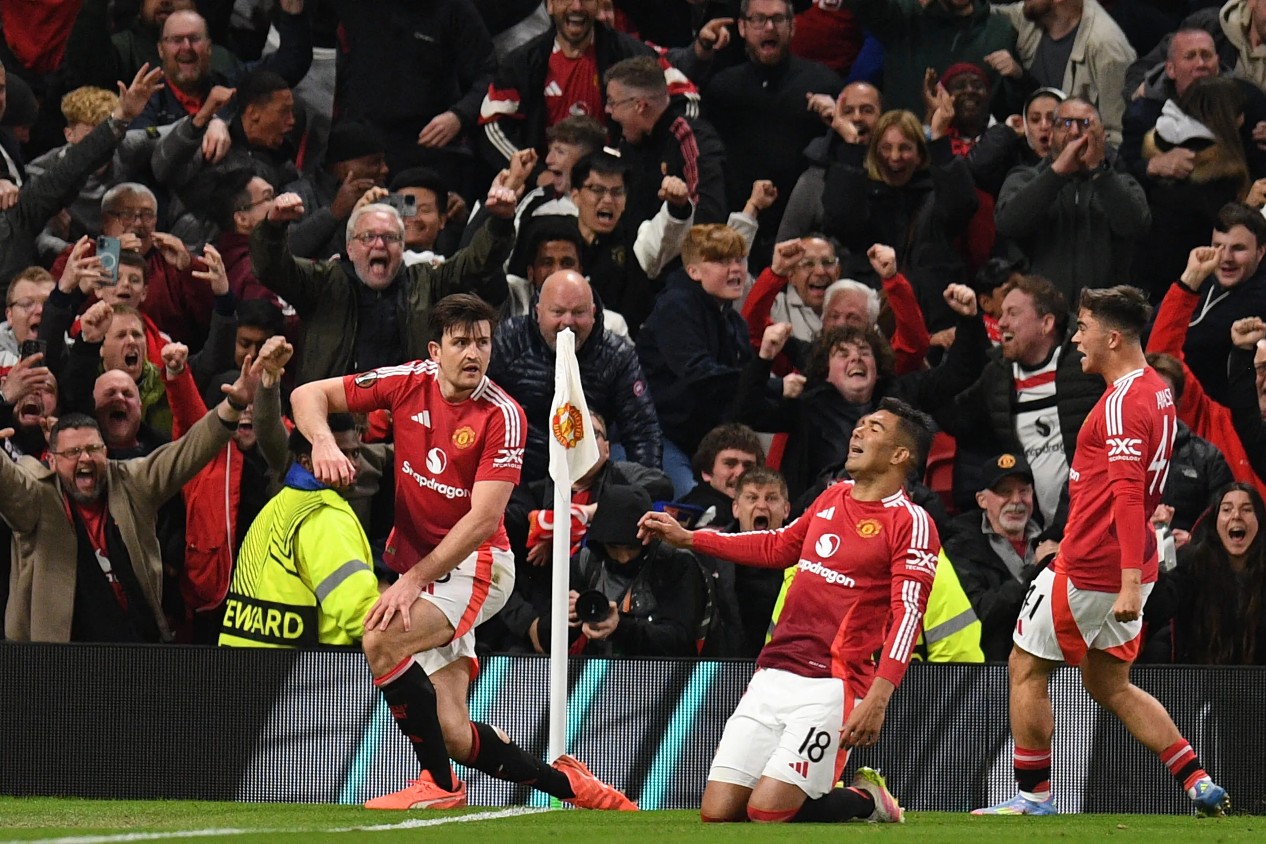 แมนยูสุดมัน! ดราม่าท้ายเกมเฉือนลียง 5-4 ลิ่วรอบรองยูโรป้าลีก