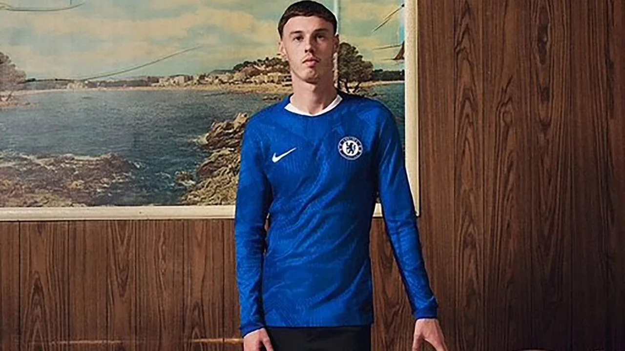 เชลซีเปิดตัวเสื้อเหย้าใหม่ ฤดูกาล 2025/26 สไตล์เรียบหรู