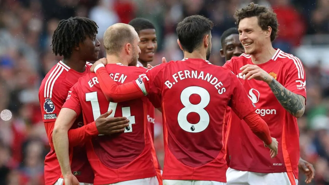 แมนยูเปิดบ้านชนะแอสตัน วิลล่า 2-0 ปิดฤดูกาลพรีเมียร์ลีก