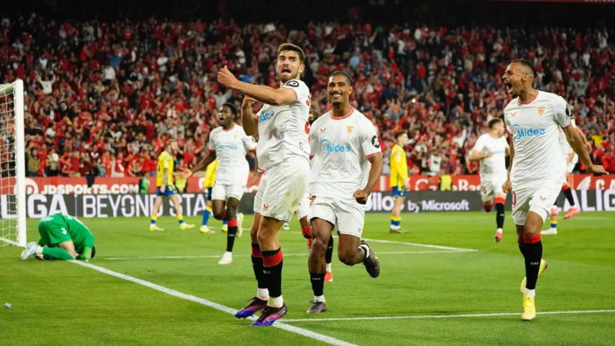 ปาสกวาลฮีโร่! เซบีย่าคว้าชัยเหนือพัลมาส 1-0 หนีตกชั้นสำเร็จ