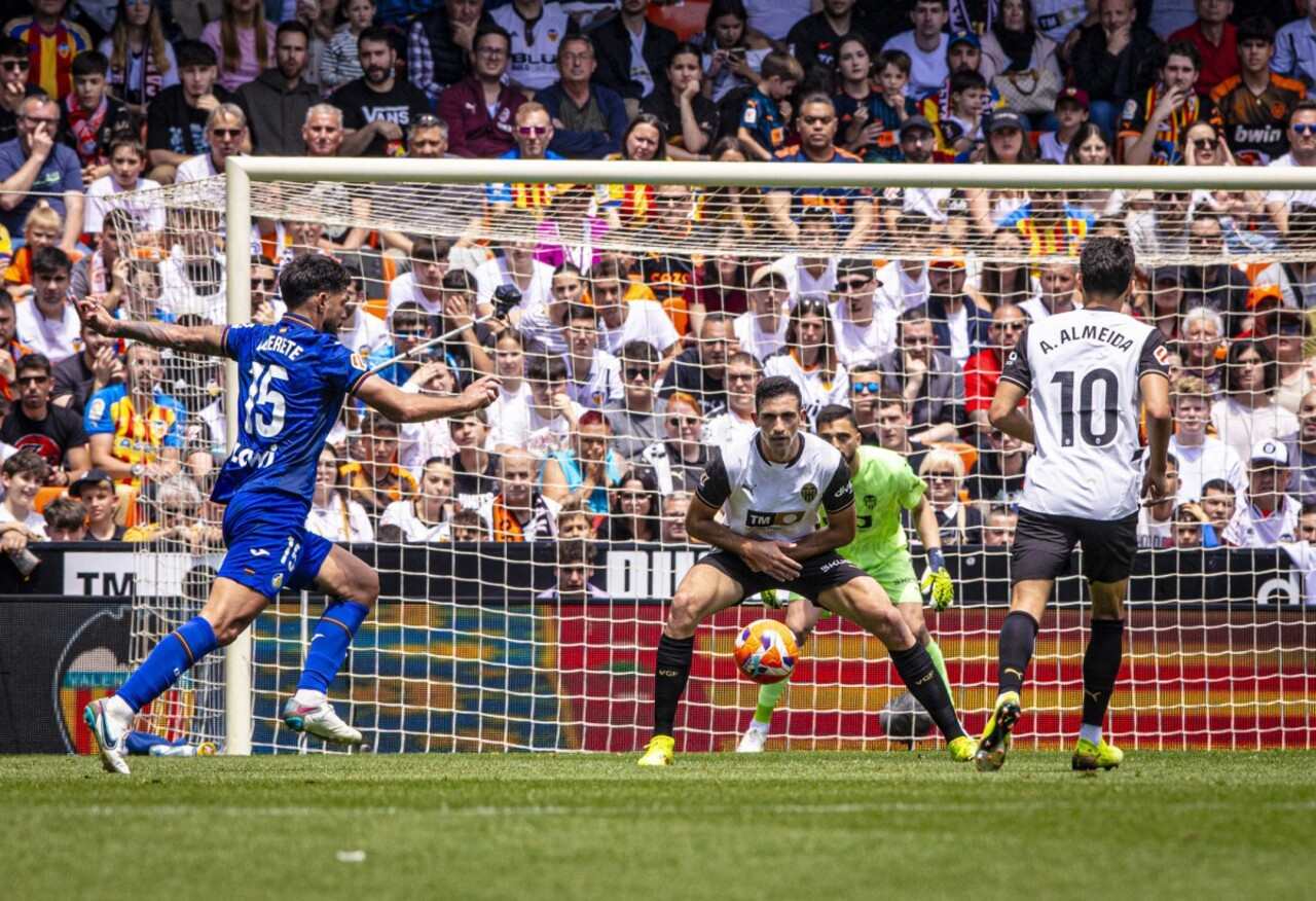 บาเลนเซีย ถล่ม เกตาเฟ่ 3-0 ลุ้นพื้นที่ยุโรปต่อในลาลีกา
