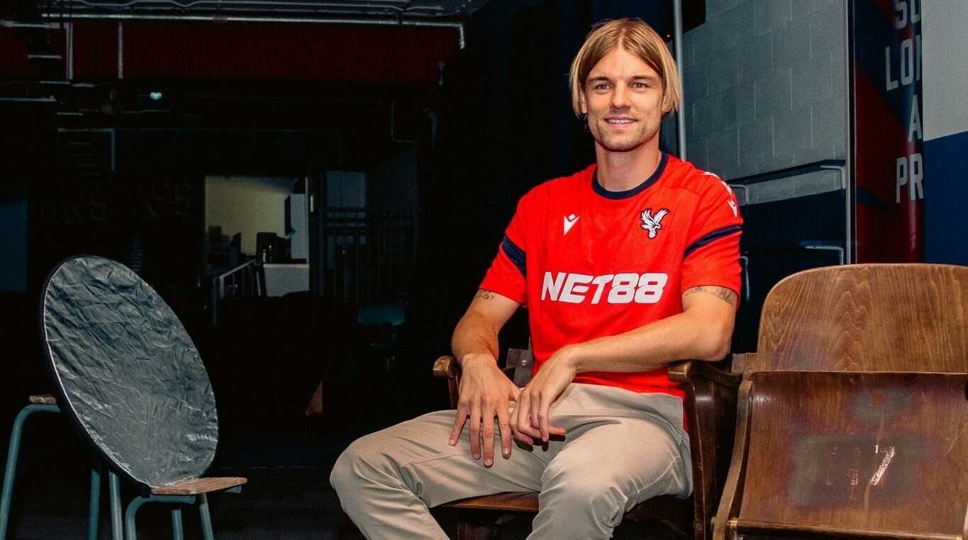 คริสตัล พาเลซ เปิดตัว บอร์น่า โซซ่า แบ็กซ้ายจาก อาแจ็กซ์